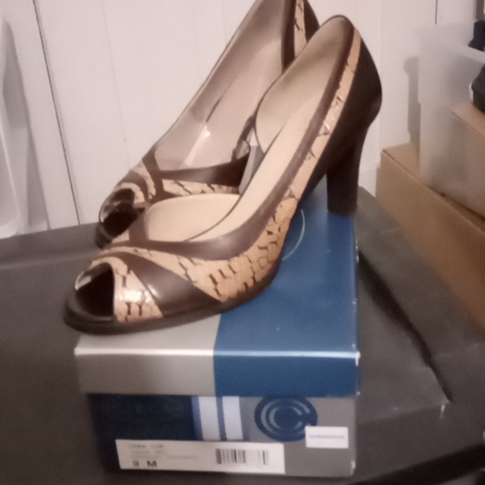 Circa Joan & David heels 9m in expresso